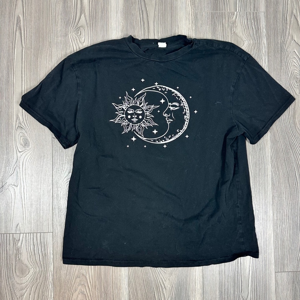 SHEIN Teen Black Tee Shirt with Sun Moon Graphic - SIZE 14 Youth Celestial